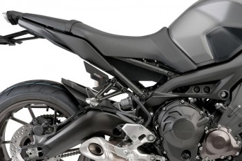 Embellecedor deposito liquido freno trasero Yamaha MT-07, Tracer 700, MT-09 simil carbono