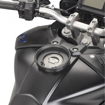 Kit montaje bolsa deposito Givi Tanklock para Yamaha MT-09 Tracer 2015-2017 , Tracer 9 2018-2023