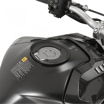 Kit montaje bolsa deposito Givi Tanklock para Yamaha MT-10 2016-