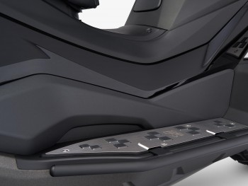 Reposapies Style Kymco DTX 125/350 parte inferior