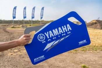 Pizarra mecanico Yamaha Racing 60x35cm