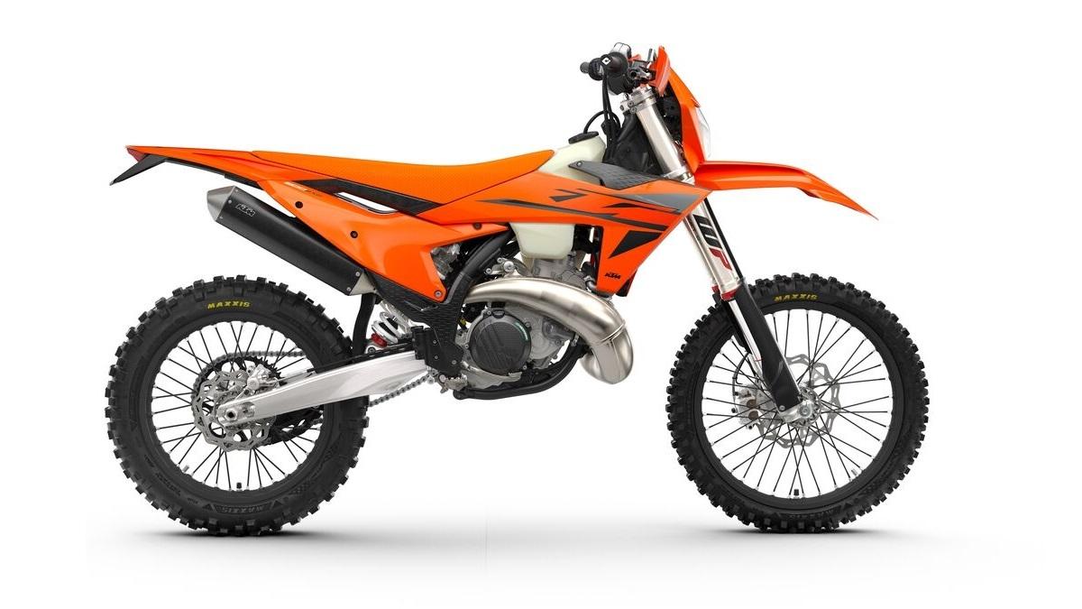 300 EXC 2025 